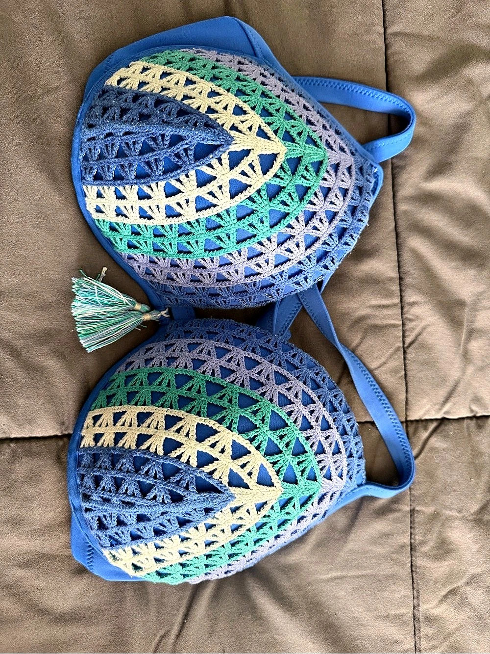 SHADE AND SHORE Geometric Lace Bra in Blue & Green 34 DDD Like New